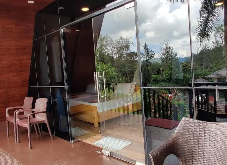 Villa 2 Makuuhuonetta, Chandramukuta Retreats By Stayapart