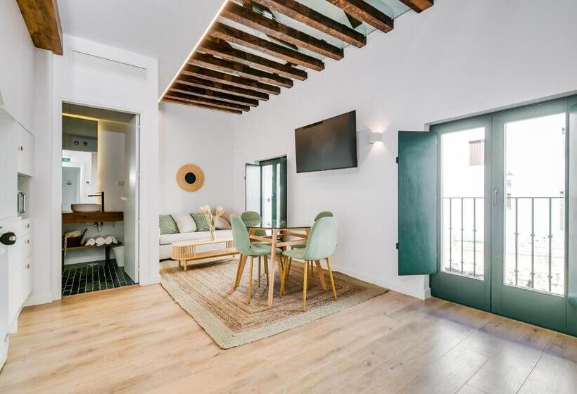 سوئیت با وان آب گرم, Palacio De Bobadilla Suites