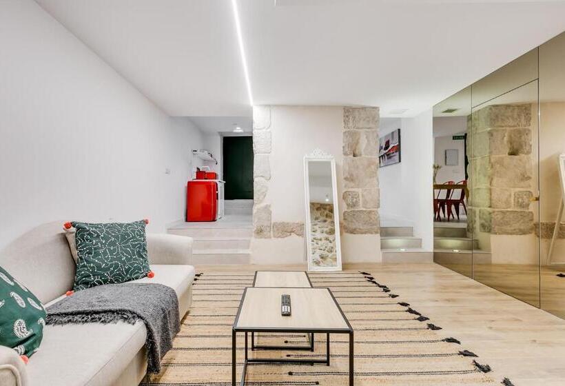 سوییت لوکس, Palacio De Bobadilla Suites