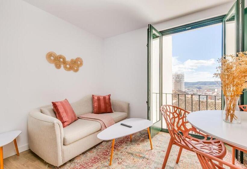 سوئیت با بالکن, Palacio De Bobadilla Suites