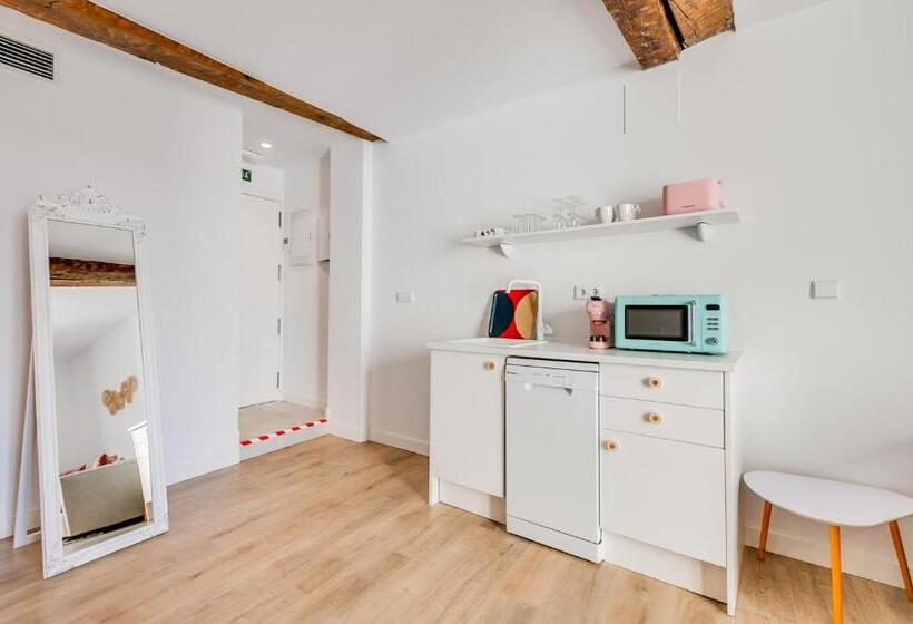 سوئیت با بالکن, Palacio De Bobadilla Suites