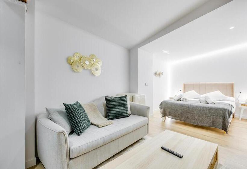 سوییت خانوادگی, Palacio De Bobadilla Suites