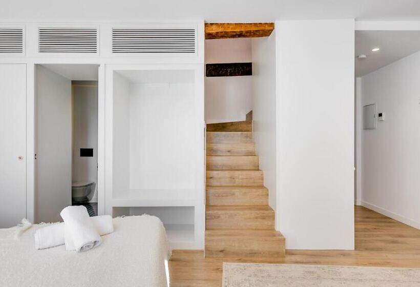 سوییت دوبلکس, Palacio De Bobadilla Suites