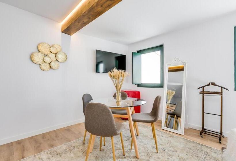 سوییت دوبلکس, Palacio De Bobadilla Suites