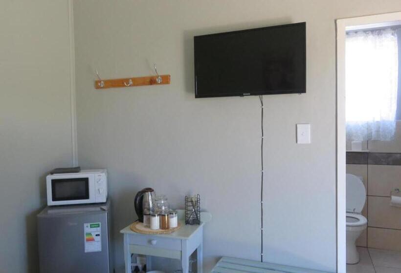 غرفة قياسية, Cobblestone Court