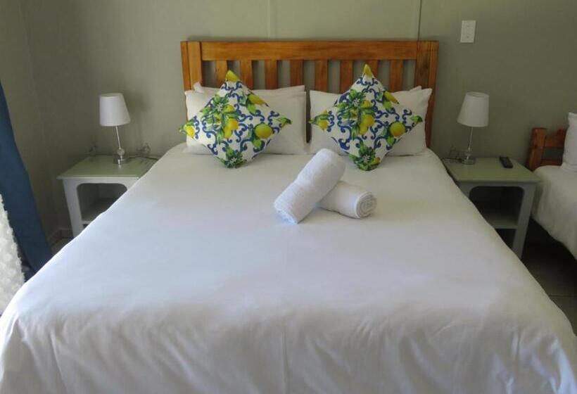 جناح, Cobblestone Court