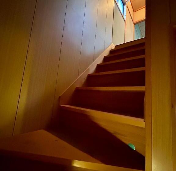 חדר בסיסי לשלושה, ゲストハウス 畔（hotori）