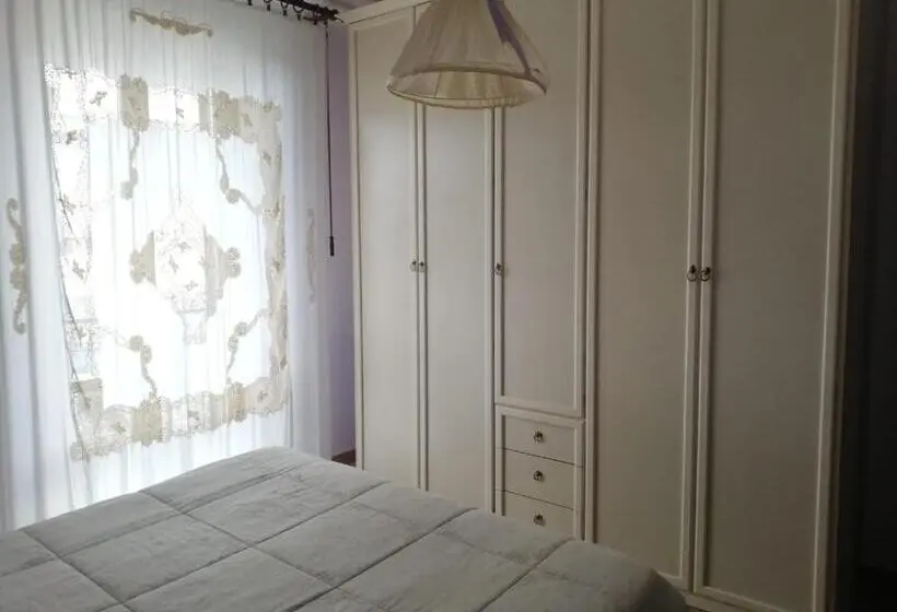 اتاق استاندارد, Il Posto Giusto