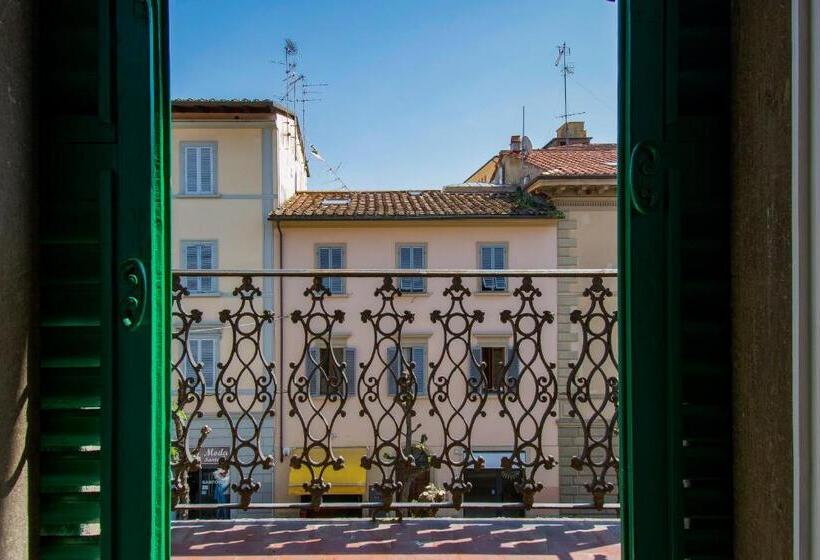 اتاق استاندارد, Motif 26 Pistoia