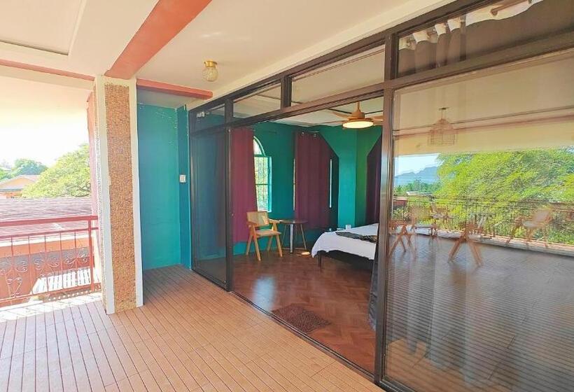 חדר סטנדרט נוף לים, 80 Bar Hostel