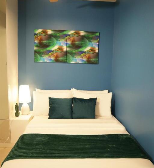 プールビュースタンダードステューディオ, Homefort At S Residences