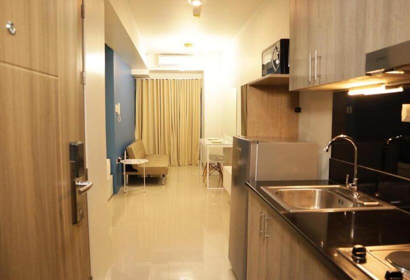 プールビュースタンダードステューディオ, Homefort At S Residences