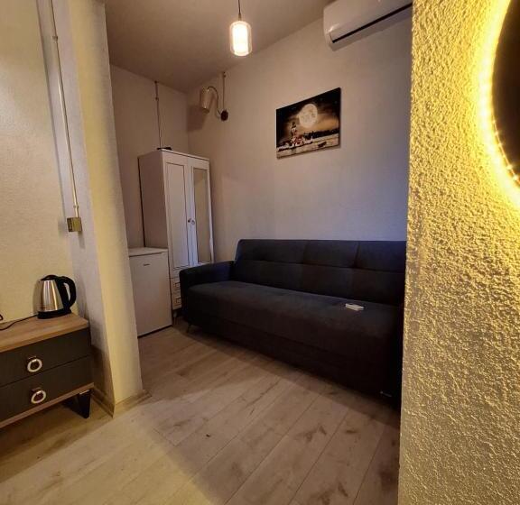 חדר סטנדרט, Ambar