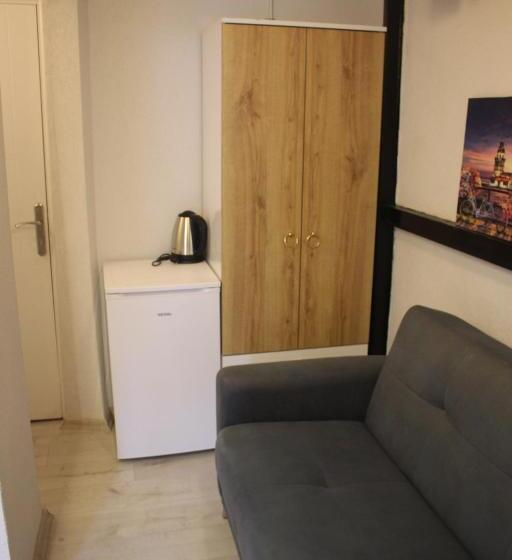 חדר סטנדרט, Ambar