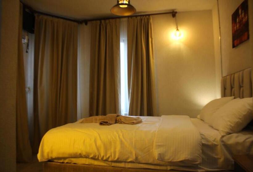 חדר סטנדרט, Ambar