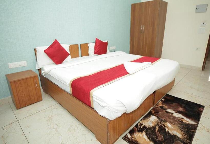 豪华房间, The Anvi Residency Sector 122