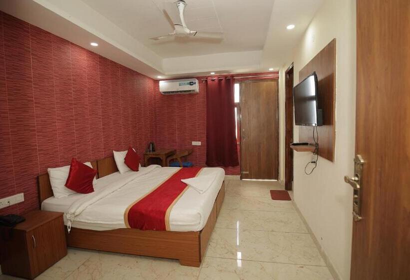 豪华房间, The Anvi Residency Sector 122