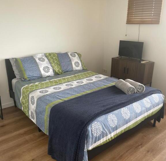 スタンダードルーム, Comfy Room Next To Bond University