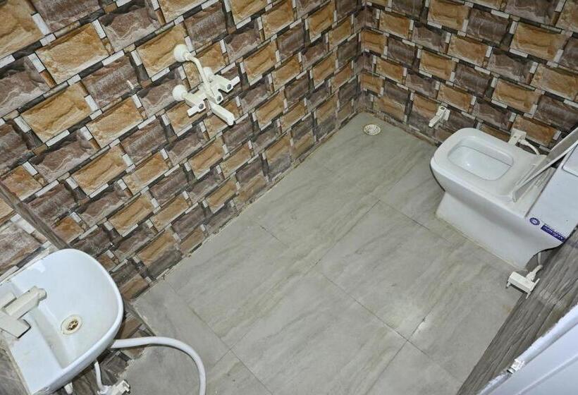 Chambre Deluxe, Pitambara Dham