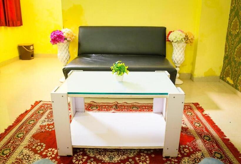 חדר דלוקס, Shubh Parisar