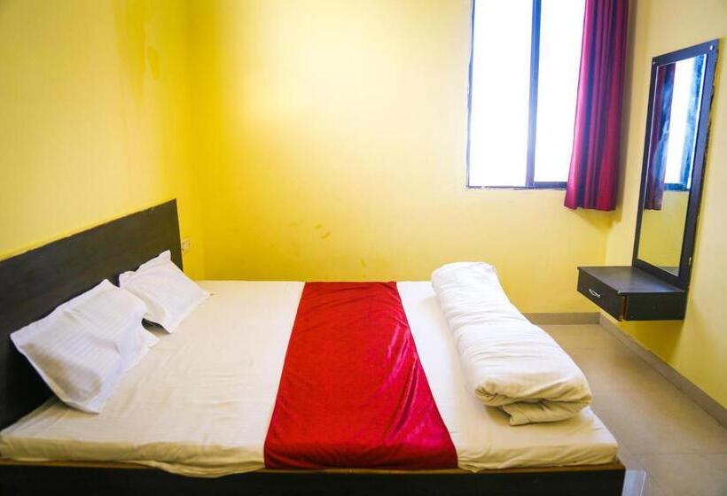 חדר קלאסי לארבעה, Shubh Parisar