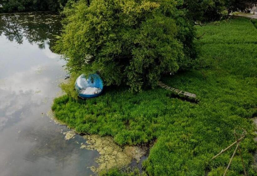 בקתת חדר, Domaine St Roch