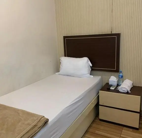 اتاق استاندارد یک نفره, Luna Guest House