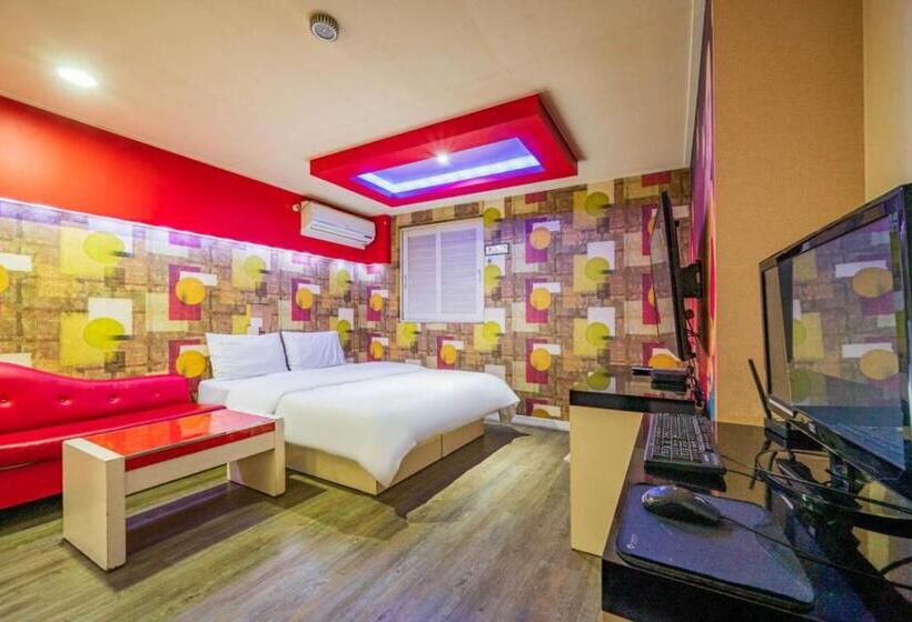 اتاق کلاس بیزنس, S Plus Motel