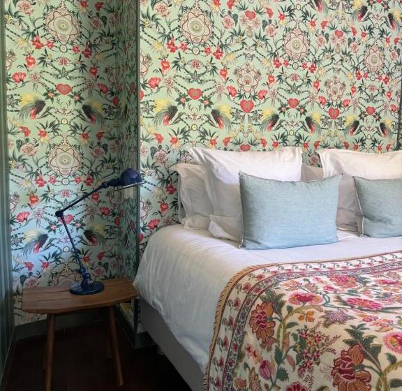 Номер Deluxe, Le Clos De Gordes