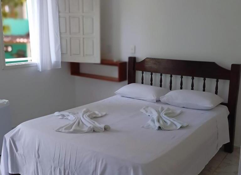 Quarto Triplo Estandar, Pousada Iakã Boipeba