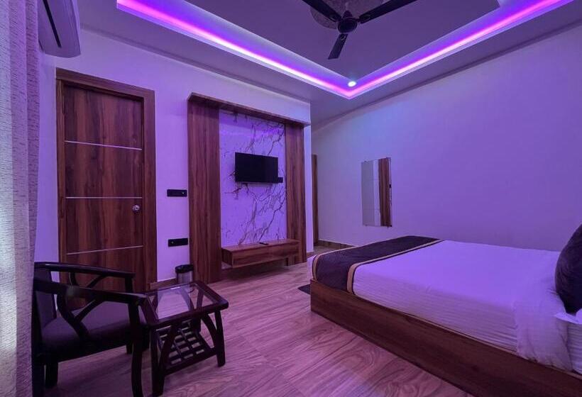 スーペリアールーム, Fabhotel The Vrindavan Inn