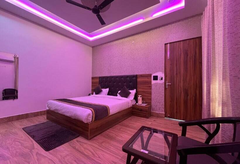 スーペリアールーム, Fabhotel The Vrindavan Inn