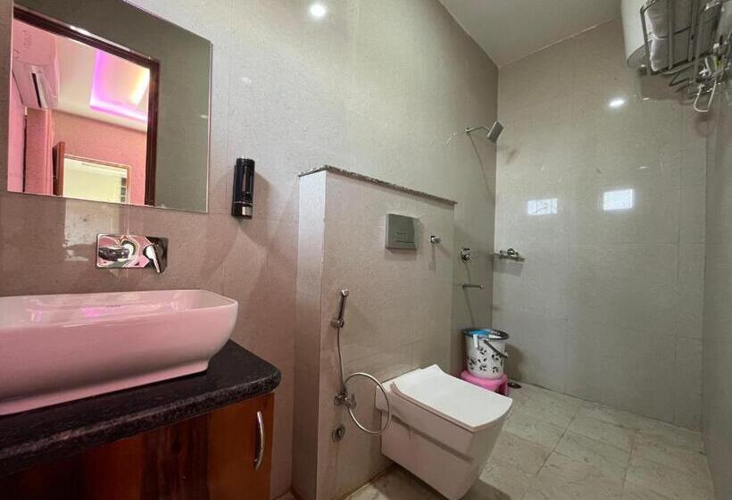 キングサイズベッドのスーペリアルーム, Fabhotel The Vrindavan Inn