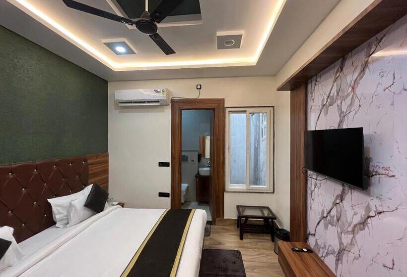 デラックスルーム, Fabhotel The Vrindavan Inn