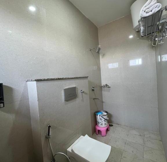 デラックスルーム, Fabhotel The Vrindavan Inn