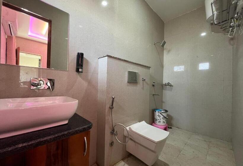 スーペリアールーム, Fabhotel The Vrindavan Inn