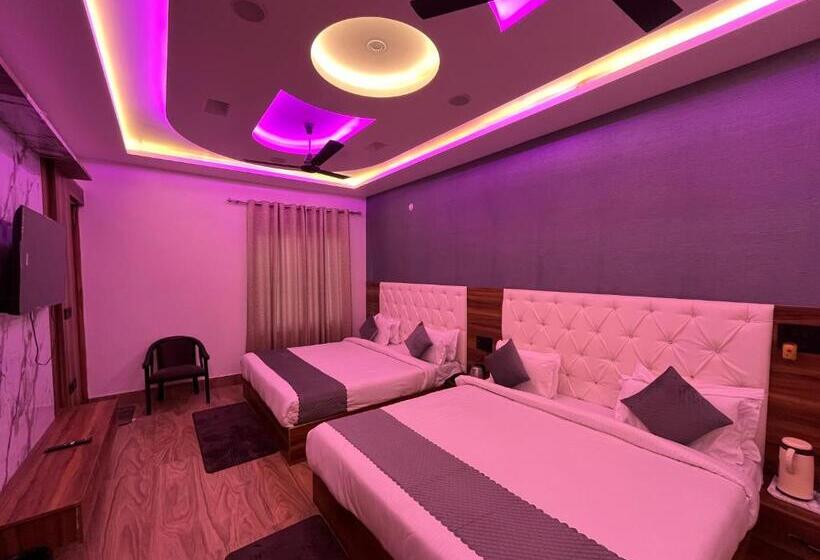 キングサイズベッドのスーペリアルーム, Fabhotel The Vrindavan Inn