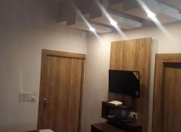 غرفة قياسية, Ur