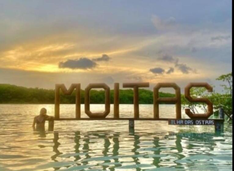 חדר משפחתי, Village Calme