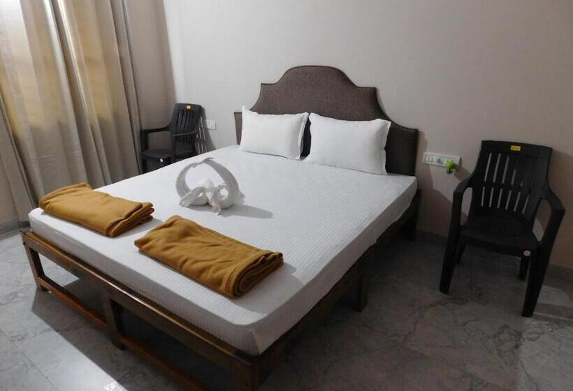 バルコニー付スタンダード4ベッドルーム, Ariel Guesthouse