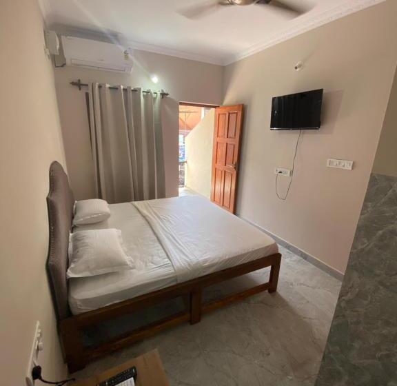 バルコニー付スタンダード4ベッドルーム, Ariel Guesthouse