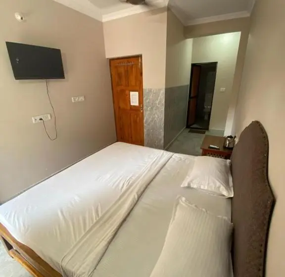 Chambre Quadruple Standard avec Balcon, Ariel Guesthouse