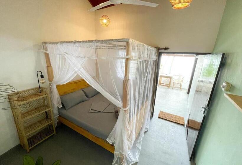Номер Стандарт Вид на Море с Балконом, Just Another Guesthouse