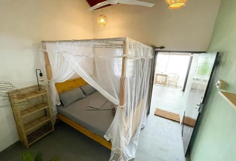 オーシャンビュースタンダードルームバルコニー付き, Just Another Guesthouse