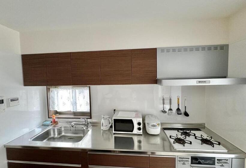 جناح, 大人気黒門市場徒歩1分 日本橋駅徒歩2分 道顿堀 難波 心斎橋徒歩圏内 金悦マンション