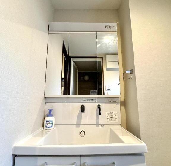 جناح غرفتين نوم, 大人気黒門市場徒歩1分 日本橋駅徒歩2分 道顿堀 難波 心斎橋徒歩圏内 金悦マンション