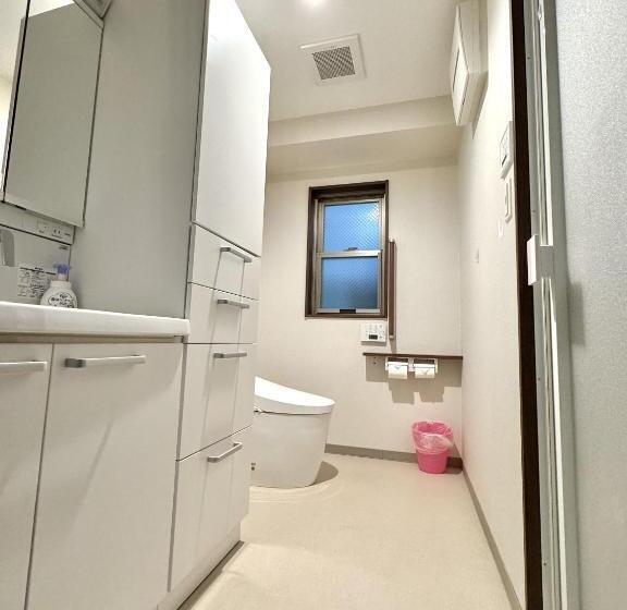 جناح, 大人気黒門市場徒歩1分 日本橋駅徒歩2分 道顿堀 難波 心斎橋徒歩圏内 金悦マンション