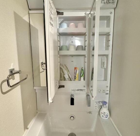 جناح, 大人気黒門市場徒歩1分 日本橋駅徒歩2分 道顿堀 難波 心斎橋徒歩圏内 金悦マンション