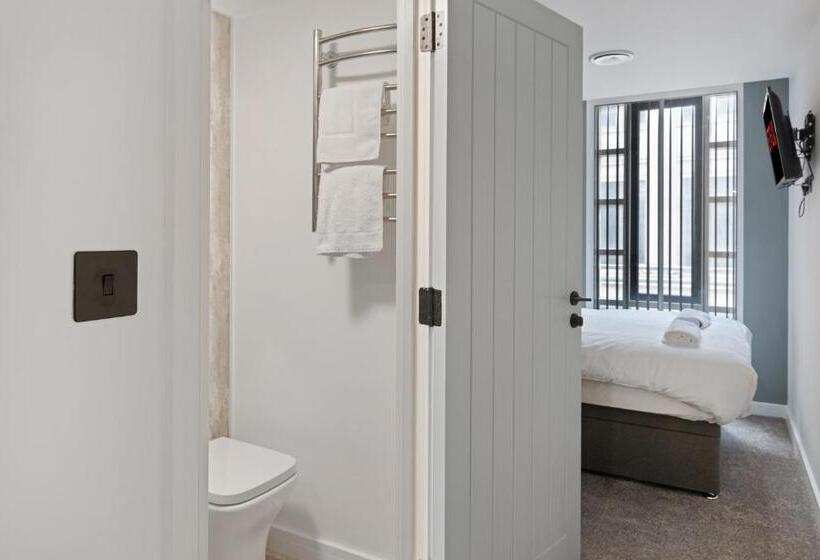 استودیوی استاندارد, Albion Street Studios