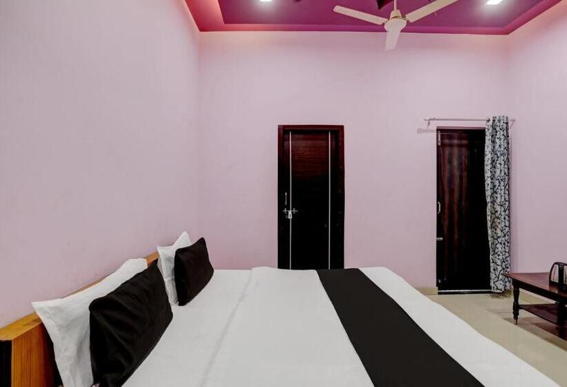 Klassiskt Trippelrum, Collection O Dev S Villa